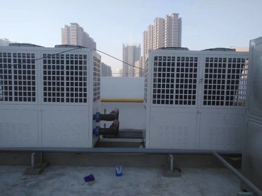 電流を通された鋼板の高温ヒート ポンプ ヒート ポンプに水をまく80度の空気